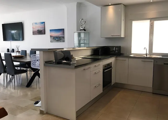 Mary 埃斯特波纳