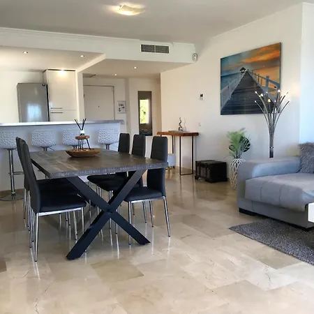 Mary Apartment Estepona